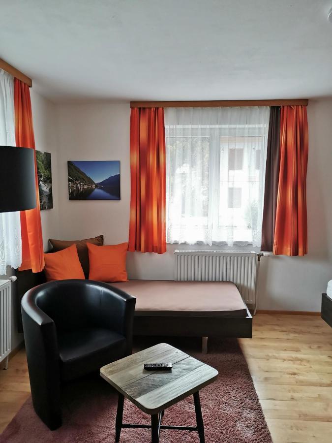 Haus Hoell Herta Халстат Екстериор снимка